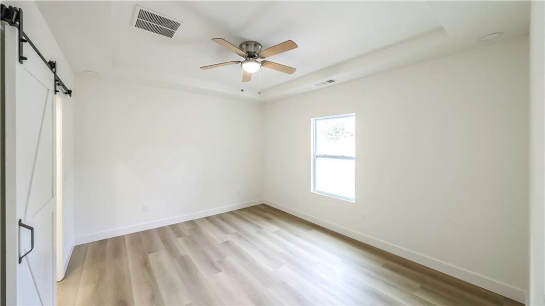 Spacious, unfurnished interior of a new home in , Carrollton (Image 35).