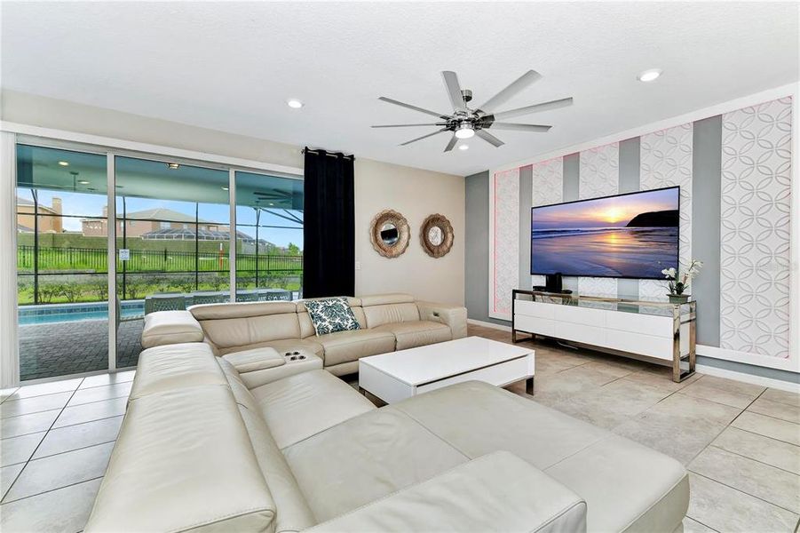 Furnished interior view inside a new home in Windsor Island Resort, Davenport (Image 28). Furnished interior view inside a new home in Windsor Island Resort, Davenport (Image 28).