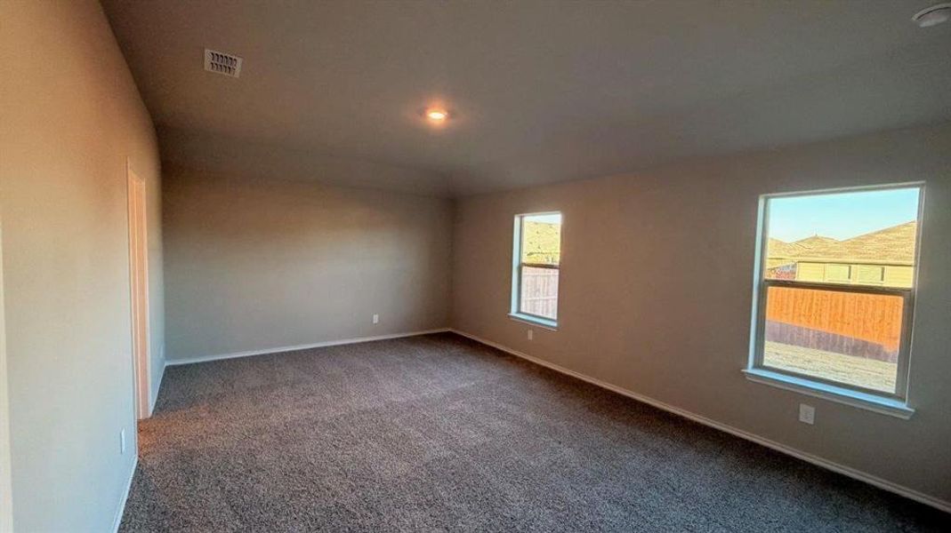 Spacious, unfurnished interior of a new home in Rosewood at Beltmill, Fort Worth (Image 15).