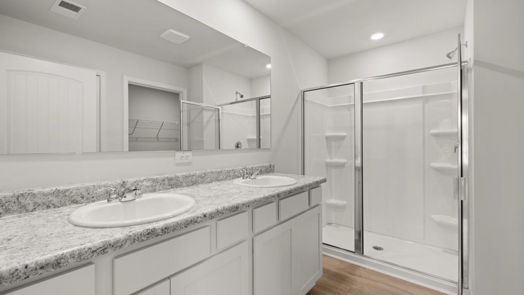 Furnished interior view inside a new home in Oakleigh Glen, Dallas (Image 9).