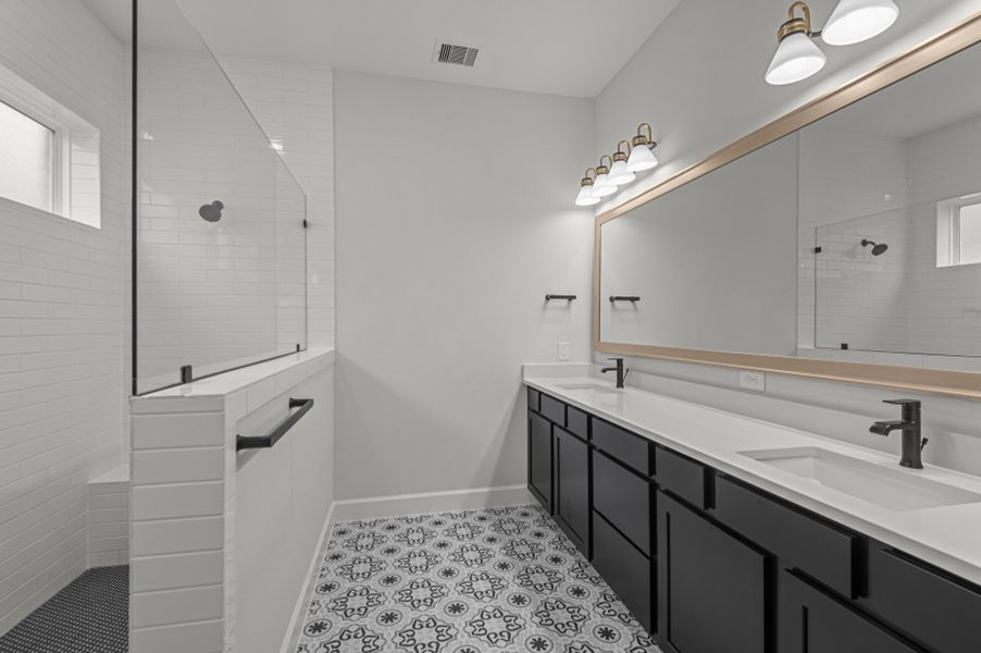 Owner's Bath Owner's Bath