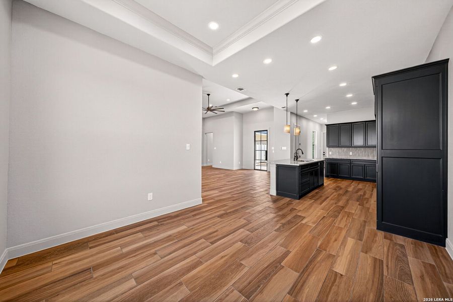 Spacious, unfurnished interior of a new home in Boehme Ranch, Castroville (Image 37).