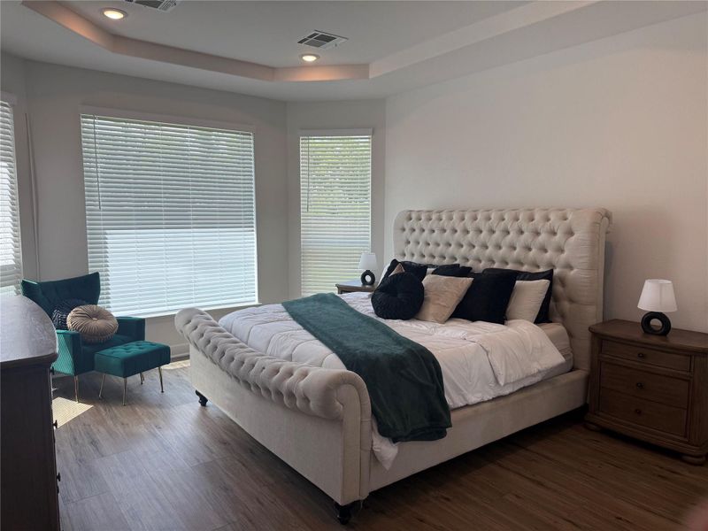 Furnished interior view inside a new home in , Missouri City (Image 12).