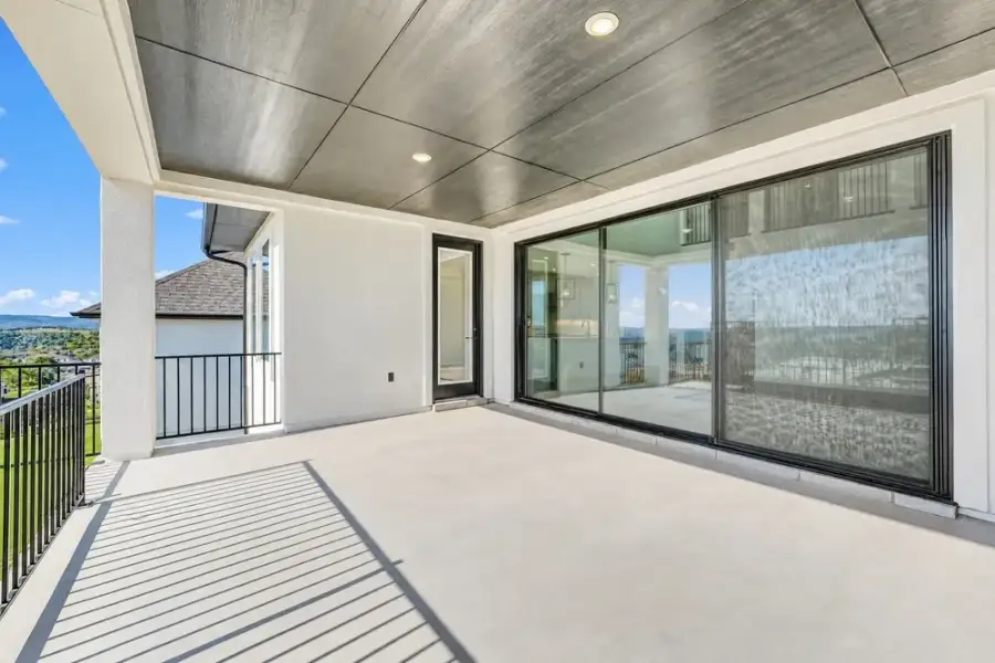 Exterior details and patio area of a home in Travisso, Leander (Image 3).