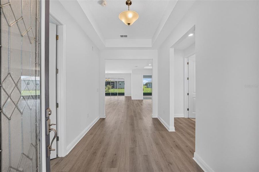 Spacious, unfurnished interior of a new home in , Ocala (Image 25).