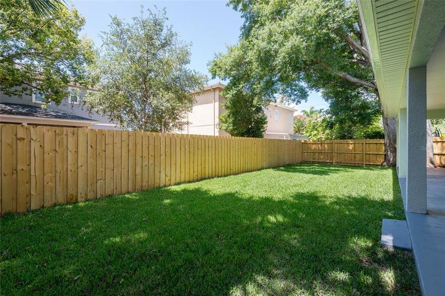 Exterior details and patio area of a home in , Tampa (Image 25).