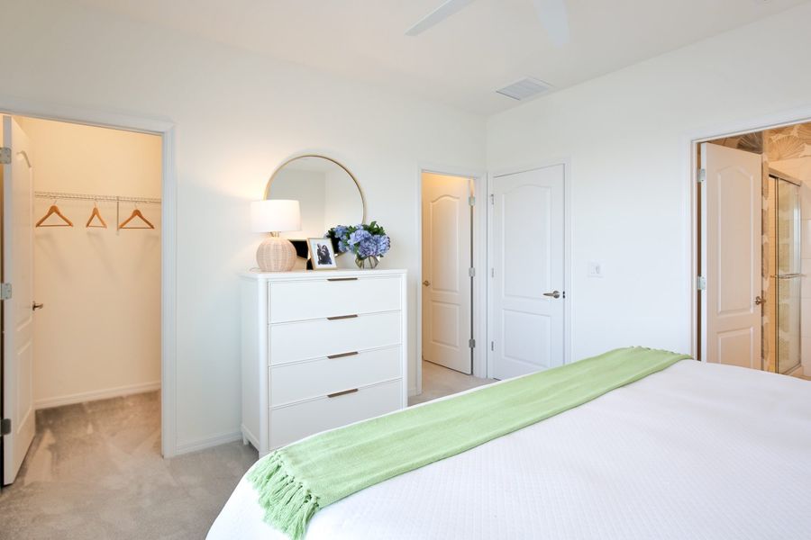 Furnished interior view inside a new home in Palm Grove, Lakewood Ranch (Image 18).