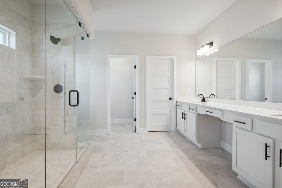 Furnished interior view inside a new home in Summerlin, Winder (Image 15).