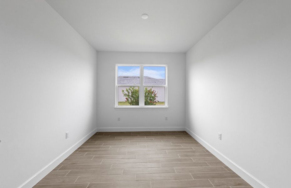 Spacious, unfurnished interior of a new home in Shores at Stillwater, Englewood (Image 28). Spacious, unfurnished interior of a new home in Shores at Stillwater, Englewood (Image 28).