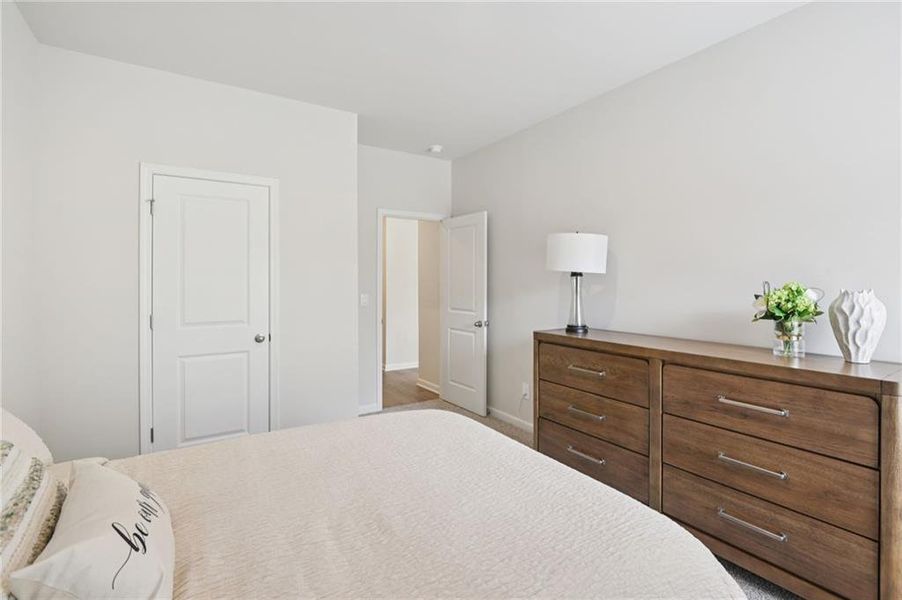 Furnished interior view inside a new home in Ivey Township, Dallas (Image 37).