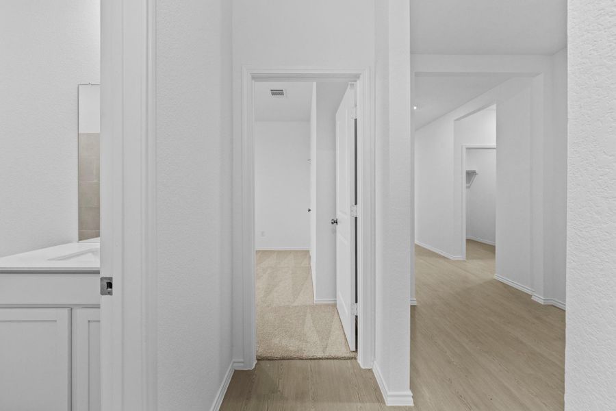 Spacious, unfurnished interior of a new home in Clayton Ranch, Copperas Cove (Image 31).