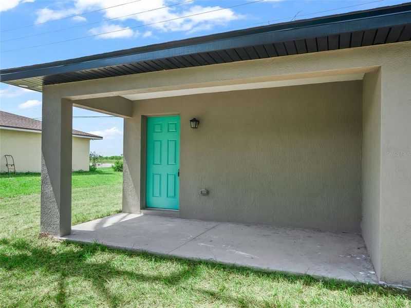 Front exterior of a new home in , Ocala, FL, highlighting curb appeal (Image 17). Front exterior of a new home in , Ocala, FL, highlighting curb appeal (Image 17).