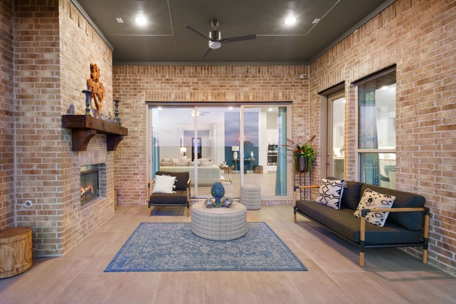 Representative furnished interior of a home built from the Kirby by UnionMain Homes in Cambridge Crossing, Celina (Image 40). Representative furnished interior of a home built from the Kirby by UnionMain Homes in Cambridge Crossing, Celina (Image 40).