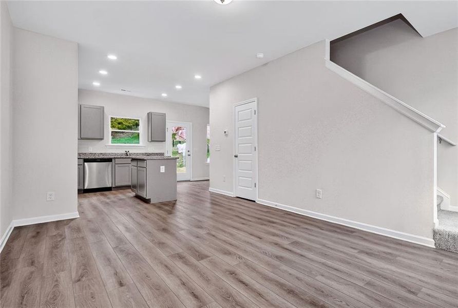 Spacious, unfurnished interior of a new home in Laurel Creek, Calhoun (Image 15).