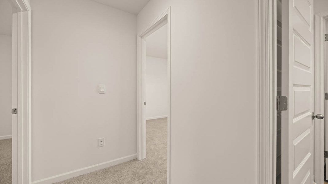 Spacious, unfurnished interior of a new home in Estates at Deer Hollow, Grovetown (Image 32).