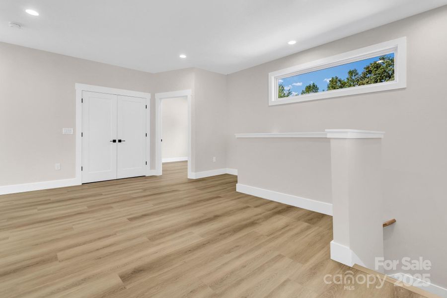 Spacious, unfurnished interior of a new home in , Asheville (Image 34).
