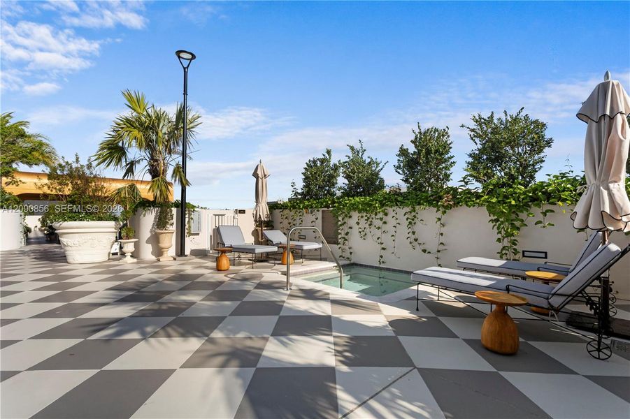 Community amenities in NoMad Residences, Miami (Image 12).
