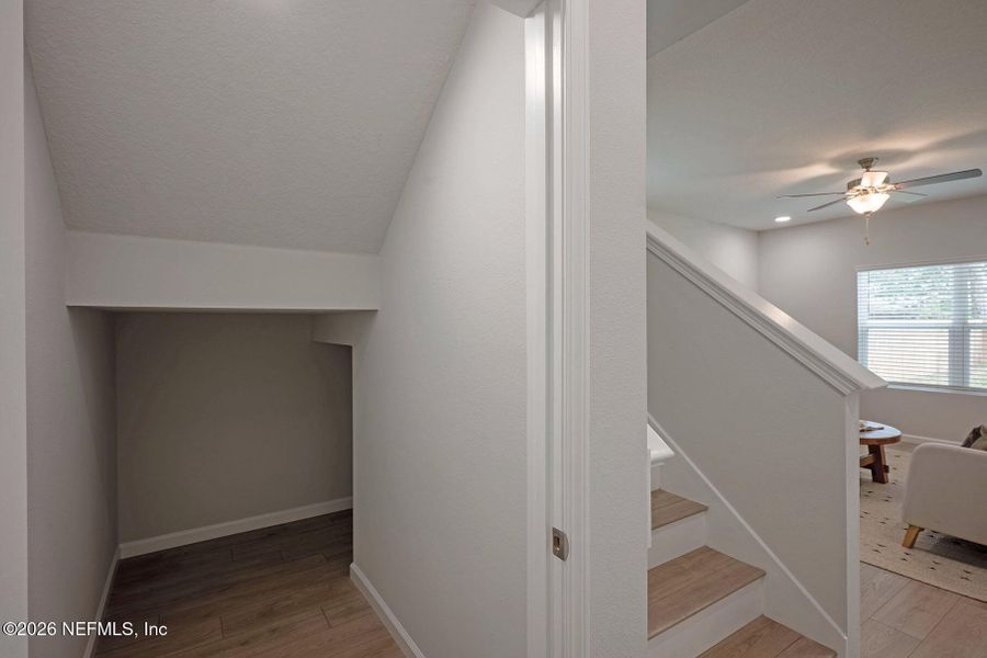 Spacious, unfurnished interior of a new home in , Jacksonville (Image 22).