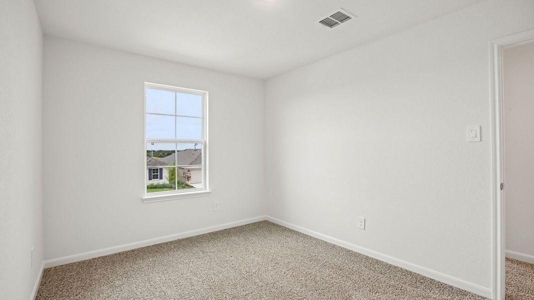Spacious, unfurnished interior of a new home in Briarwood, Elgin (Image 35).