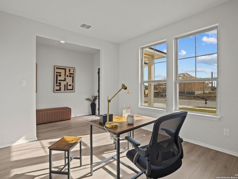 Furnished interior view inside a new home in Hannah Heights, Seguin (Image 30).