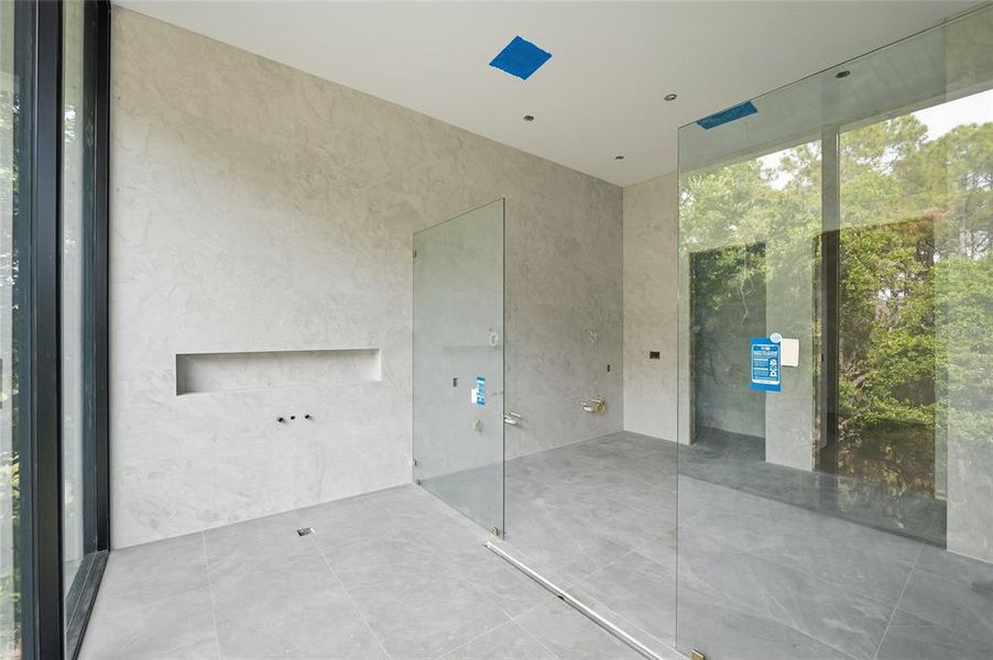 In-progress construction of a new home in Stonelake Ranch, Thonotosassa, FL (Image 33).