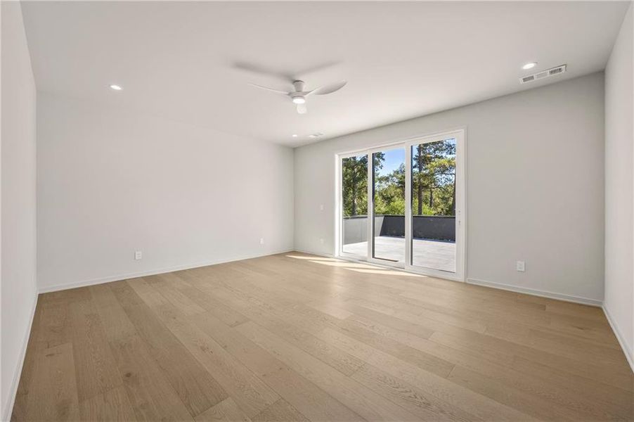 Spacious, unfurnished interior of a new home in , Atlanta (Image 24). Spacious, unfurnished interior of a new home in , Atlanta (Image 24).