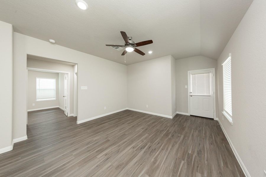 Spacious, unfurnished interior of a new home in Wayside Village, Houston (Image 12). Spacious, unfurnished interior of a new home in Wayside Village, Houston (Image 12).