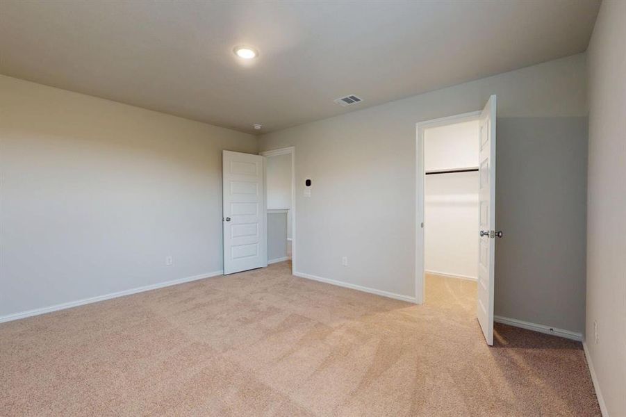 Spacious, unfurnished interior of a new home in ValleyBrooke, Mesquite (Image 17). Spacious, unfurnished interior of a new home in ValleyBrooke, Mesquite (Image 17).