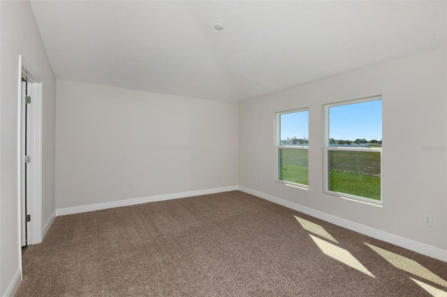 Spacious, unfurnished interior of a new home in Cherrywood Preserve, Ocala (Image 19).