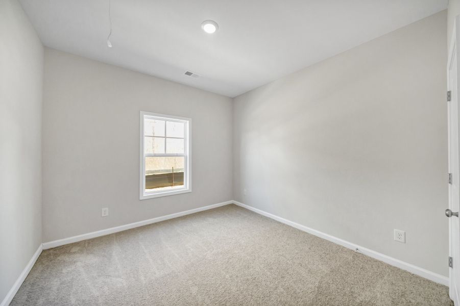 Representative unfurnished interior of a home built from the Cooper by Hurricane Builders in Portrait Hills, Aiken (Image 20).