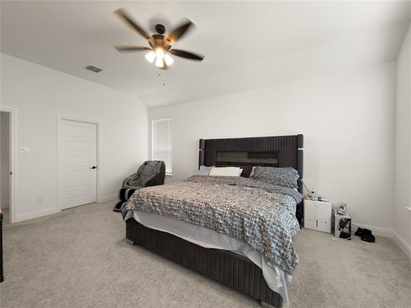 Furnished interior view inside a new home in Belle Meadows, Cleburne (Image 16).