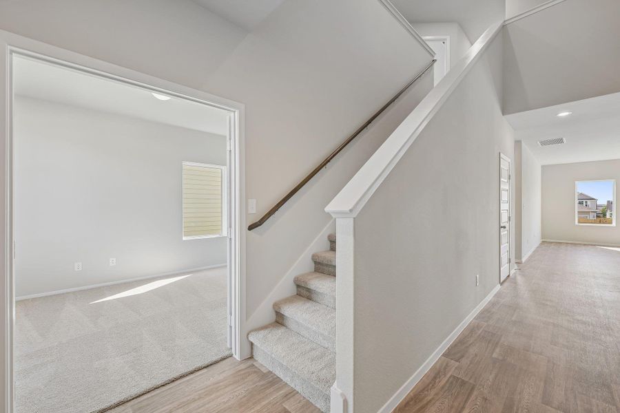 Spacious, unfurnished interior of a new home in Edgebrooke, Pflugerville (Image 16). Spacious, unfurnished interior of a new home in Edgebrooke, Pflugerville (Image 16).