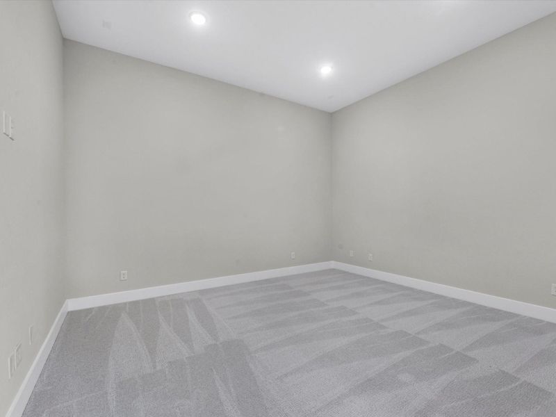 Spacious, unfurnished interior of a new home in , Fulshear (Image 29).