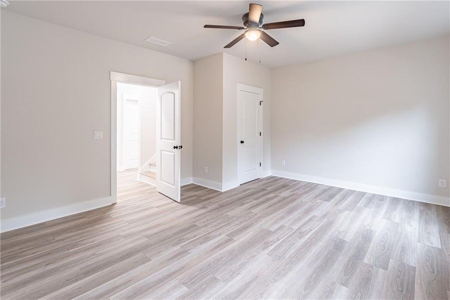 Spacious, unfurnished interior of a new home in , Braselton (Image 37).