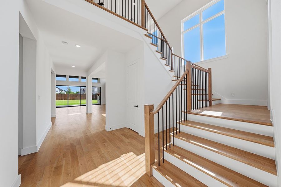 Spacious, unfurnished interior of a new home in Light Farms Graham/Reagan, Celina (Image 21).