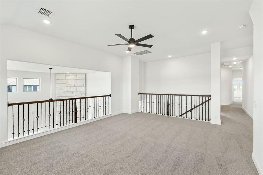 Spacious, unfurnished interior of a new home in Glenbrook, Red Oak (Image 25).