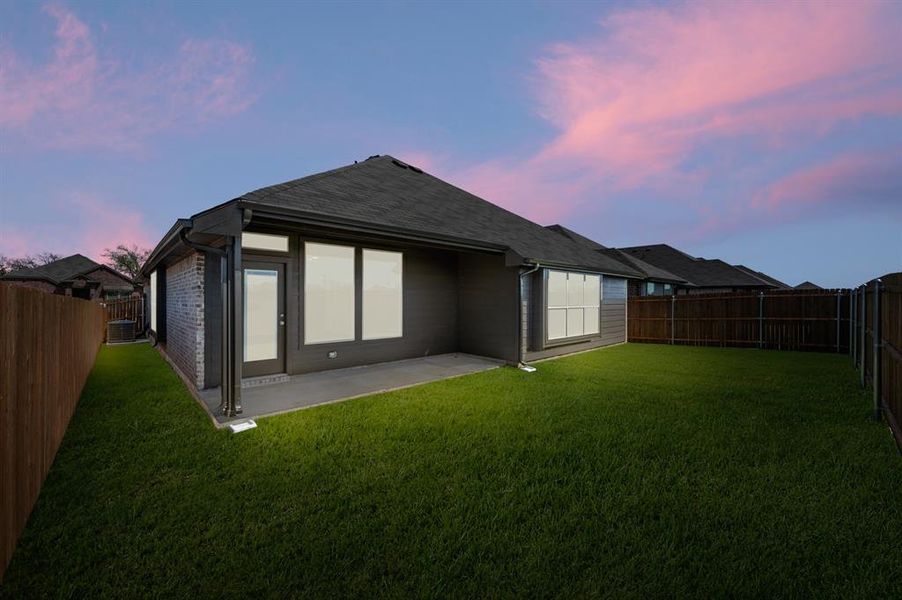 1125 Avery- bACK-1 1125 Avery- bACK-1