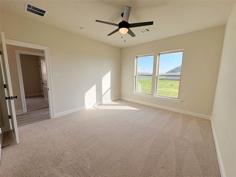 Spacious, unfurnished interior of a new home in Orange Gardens, Orange (Image 22).