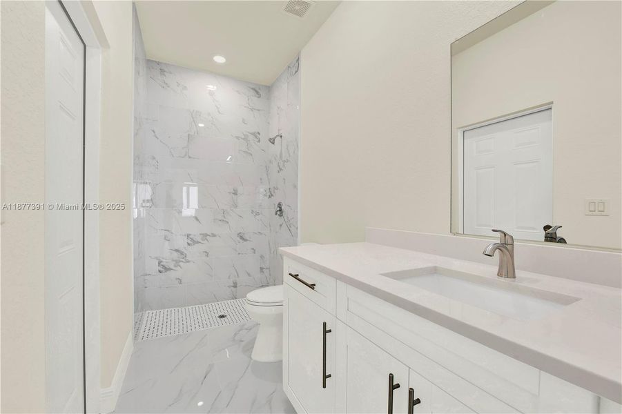 Furnished interior view inside a new home in , Lehigh Acres (Image 3). Furnished interior view inside a new home in , Lehigh Acres (Image 3).