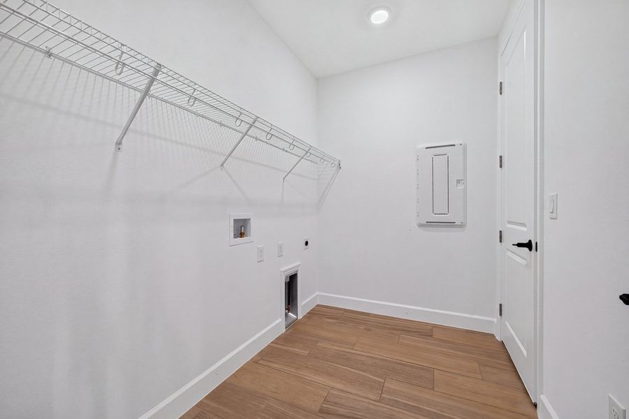 Spacious, unfurnished interior of a new home in Headwaters at Lofton Creek, Yulee (Image 31).