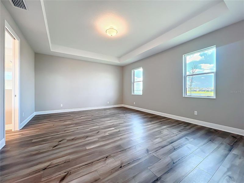 Spacious, unfurnished interior of a new home in Watercolor Place, Bradenton (Image 63).
