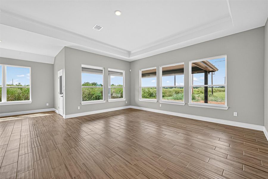 Spacious, unfurnished interior of a new home in , Prairie View (Image 20).