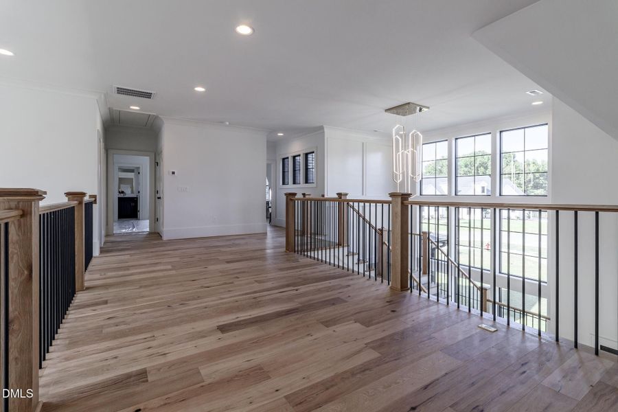 200_MEADOW_WALK_DR_INTERIOR_51 200_MEADOW_WALK_DR_INTERIOR_51