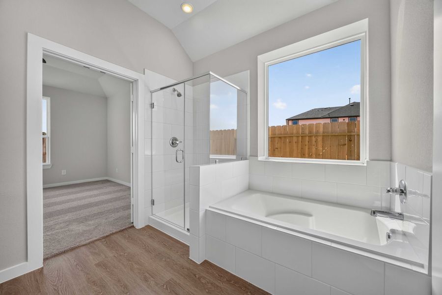 11931 Avian Avenue - Juniper - Primary Bathroom