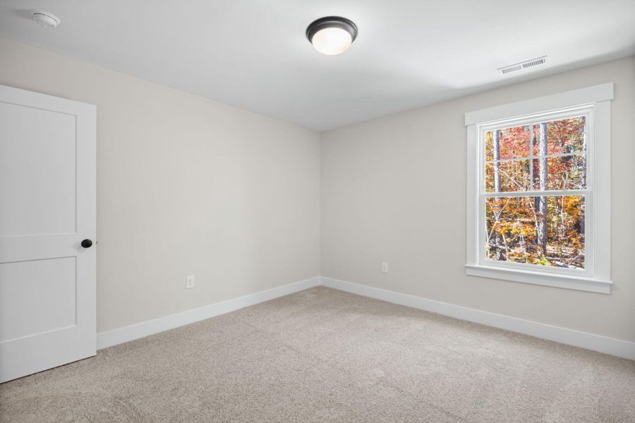 Spacious, unfurnished interior of a new home in Harbor Crossing, Greensboro (Image 36).