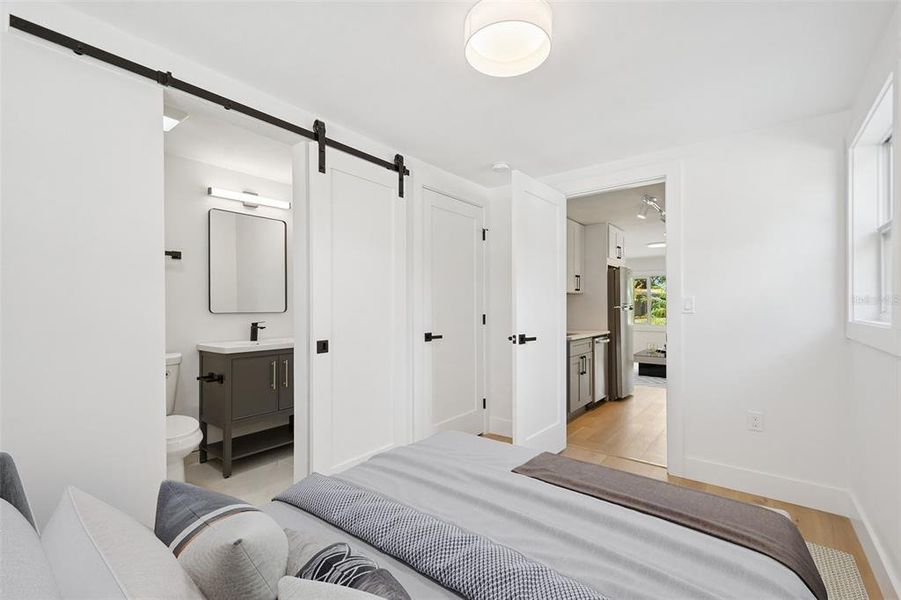 Furnished interior view inside a new home in , Sarasota (Image 19).