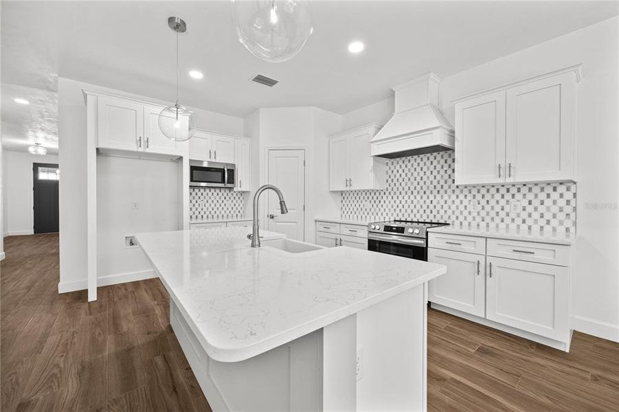 Furnished interior view inside a new home in , Gainesville (Image 11).