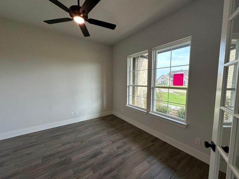 Spacious, unfurnished interior of a new home in , Leonard (Image 10).