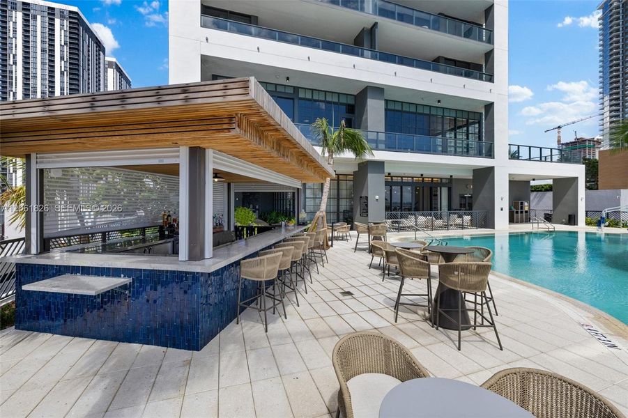 Condo located in Miami, FL showcasing its design and architecture (Image 19). Condo located in Miami, FL showcasing its design and architecture (Image 19).