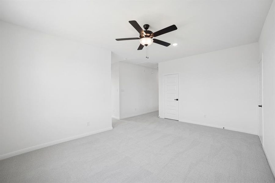 Spacious, unfurnished interior of a new home in Terraces – Estates, Rockwall (Image 28).